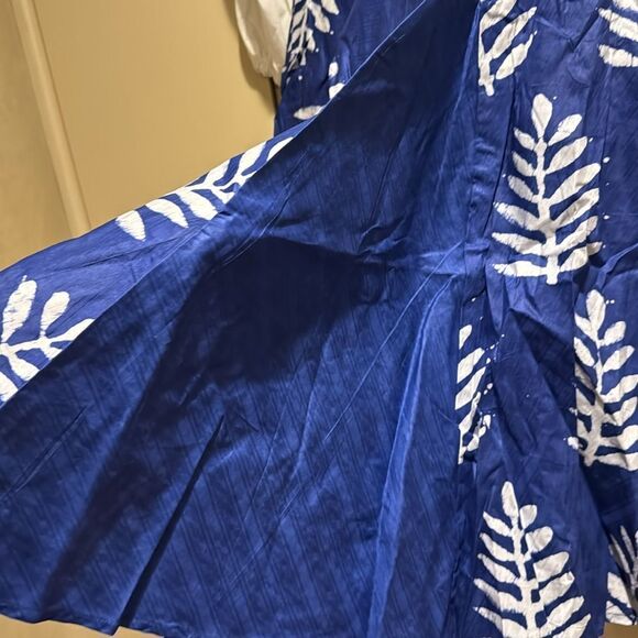 Gorgeous Declaj Clothing original hand sewn adire navy leaf tie dye midi dress. - Picture 5 of 8